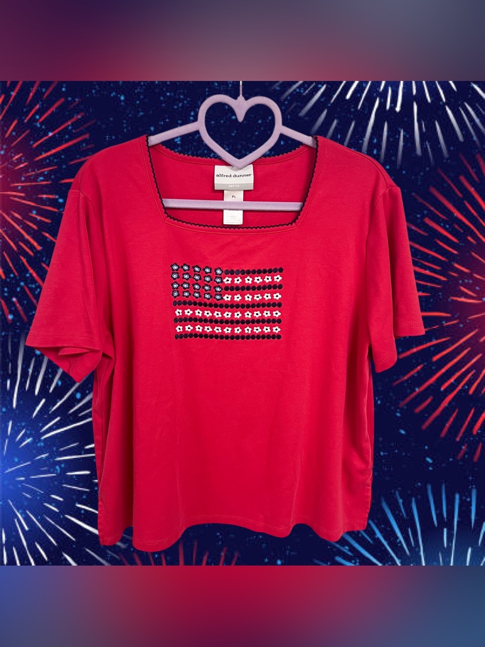 Vintage Alfred Dunner embroidered daisy American flag red tee